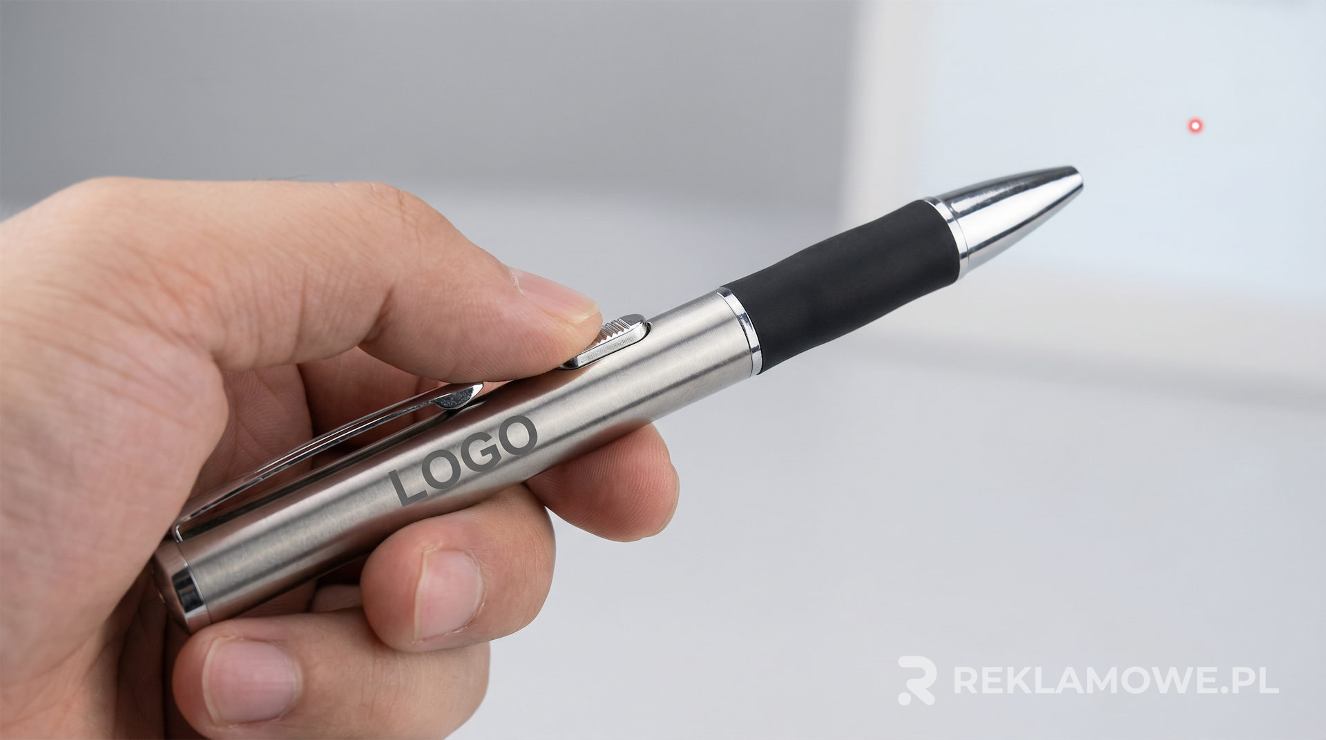 Pomiar i analiza wskaźników kontaktu w reklamie